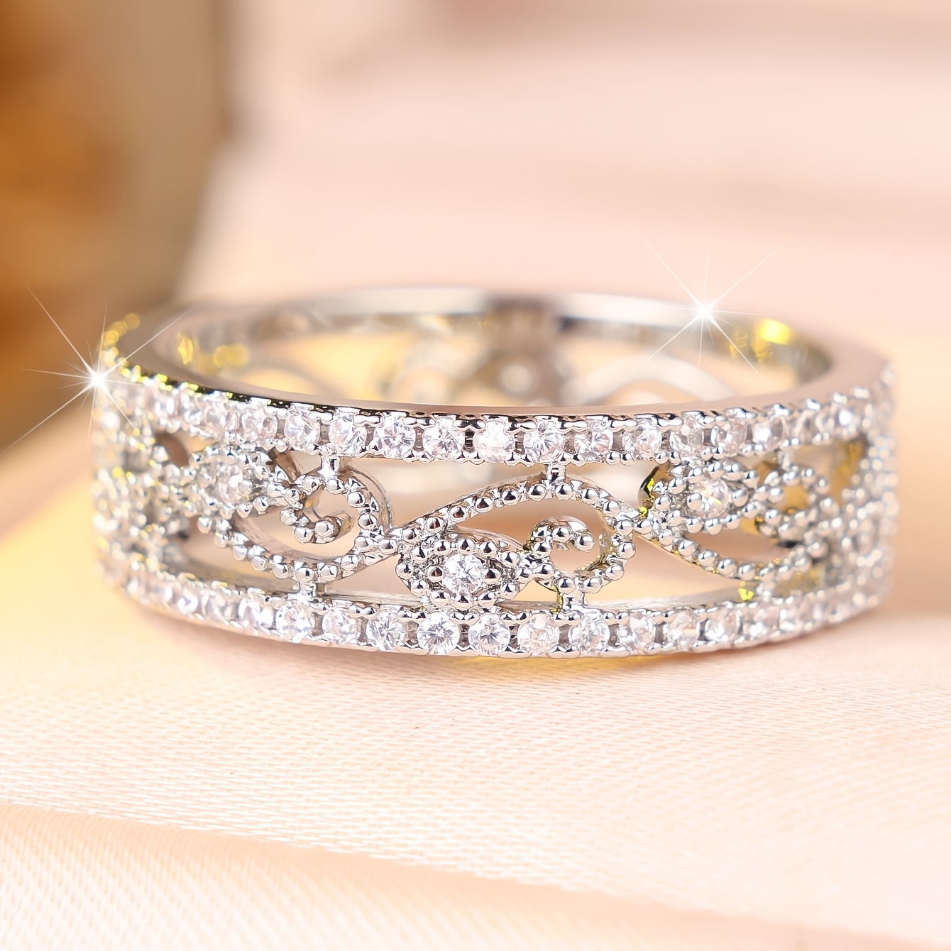 Women's Elegant Zirconia Inset Ring, Simple & Luxurious